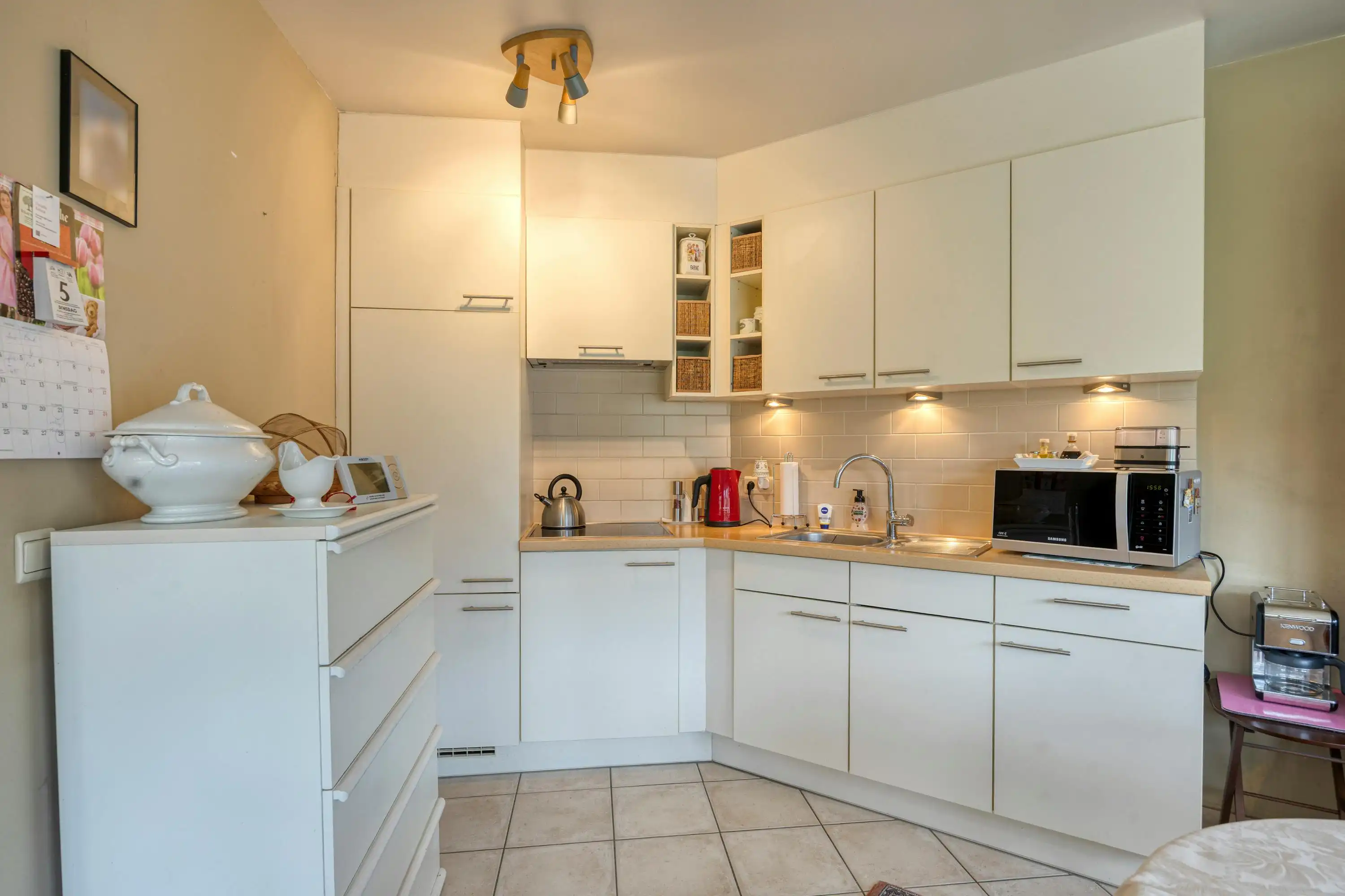 Lichtrijk appartement te koop in residentiële wijk te Jette foto 8