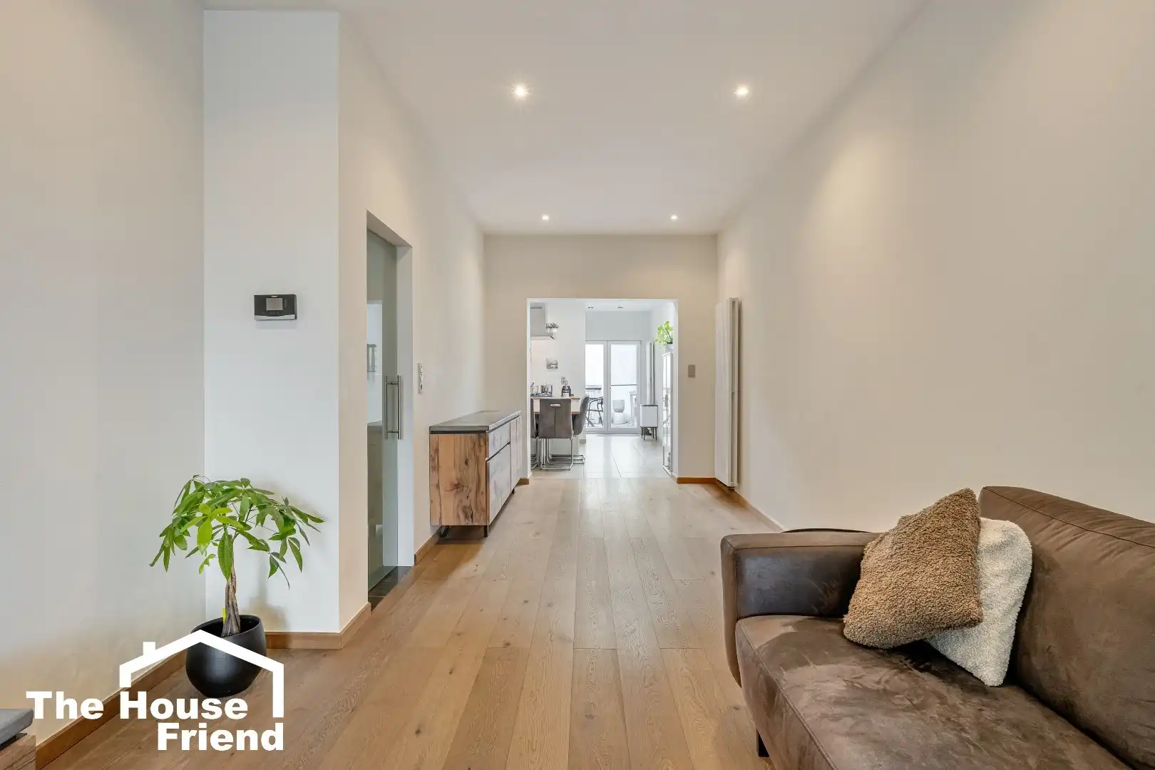 Instapklare en verrassend ruime woning aan de rand van het centrum van Gent foto 5