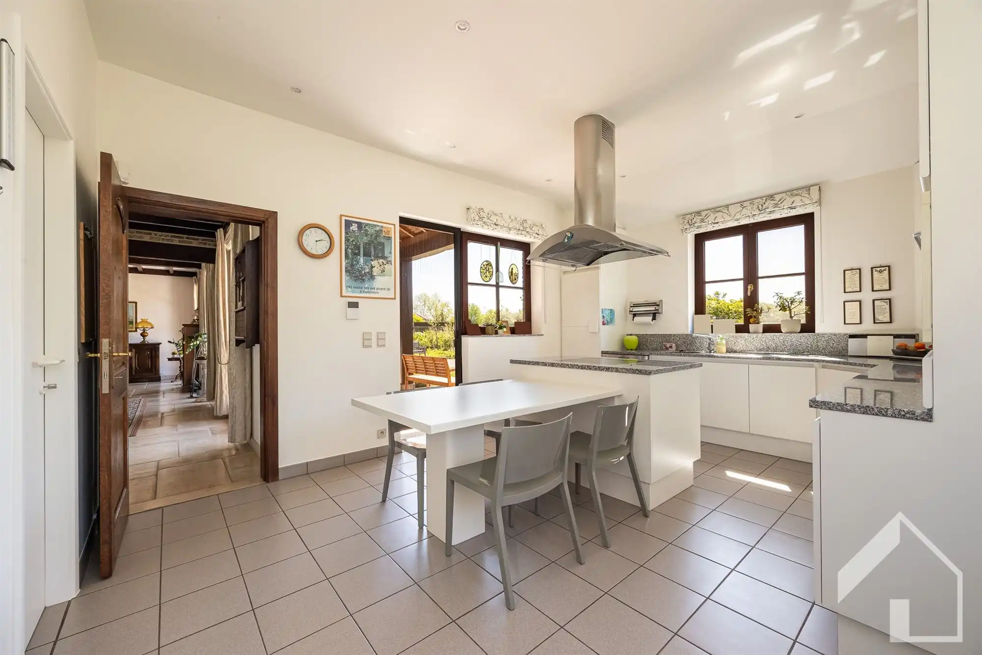 mooi landhuis in groene en rustige omgeving foto 7