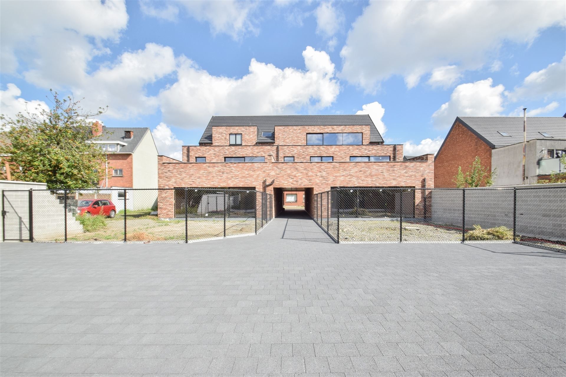 Casco gelijkvloers appartement met tuin en autostaanplaats. foto 20