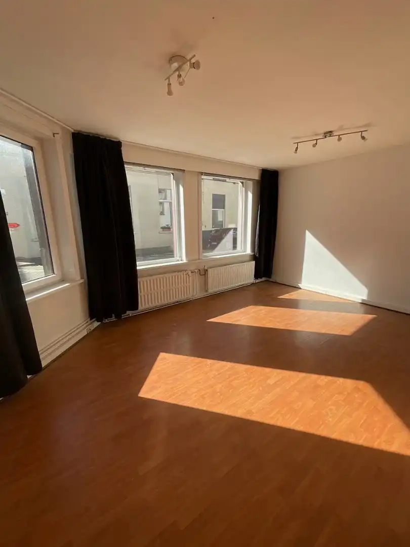1 slaapkamerappartement met koertje foto 2
