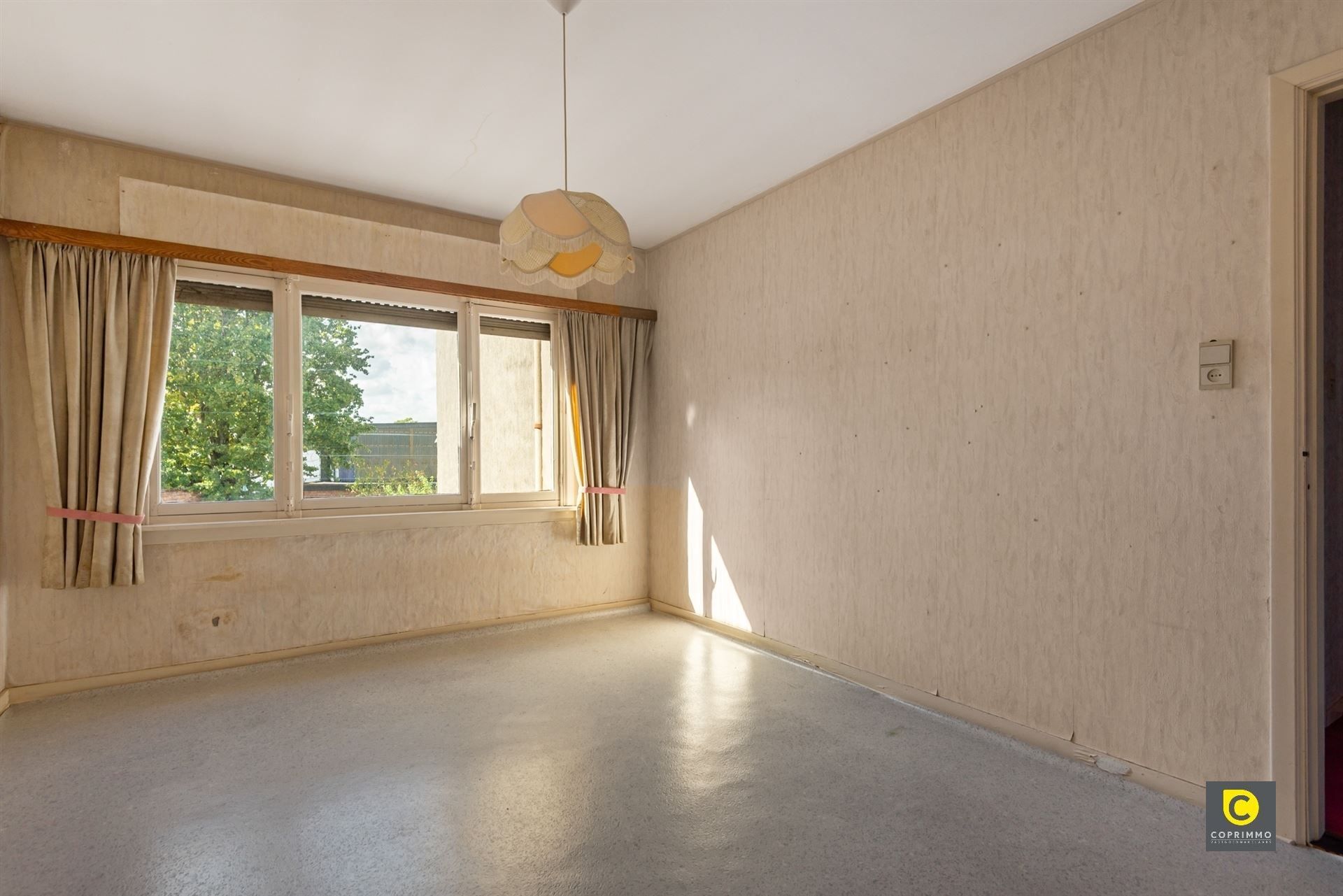 Te renoveren 4 slpks woning met tuin! foto 5
