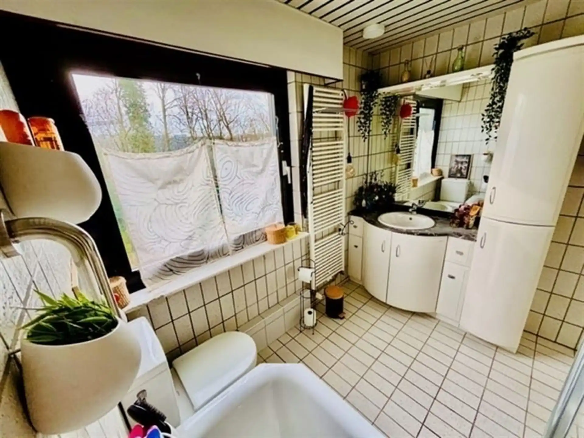 Woning gelegen in een oase van rust en natuur! foto 24