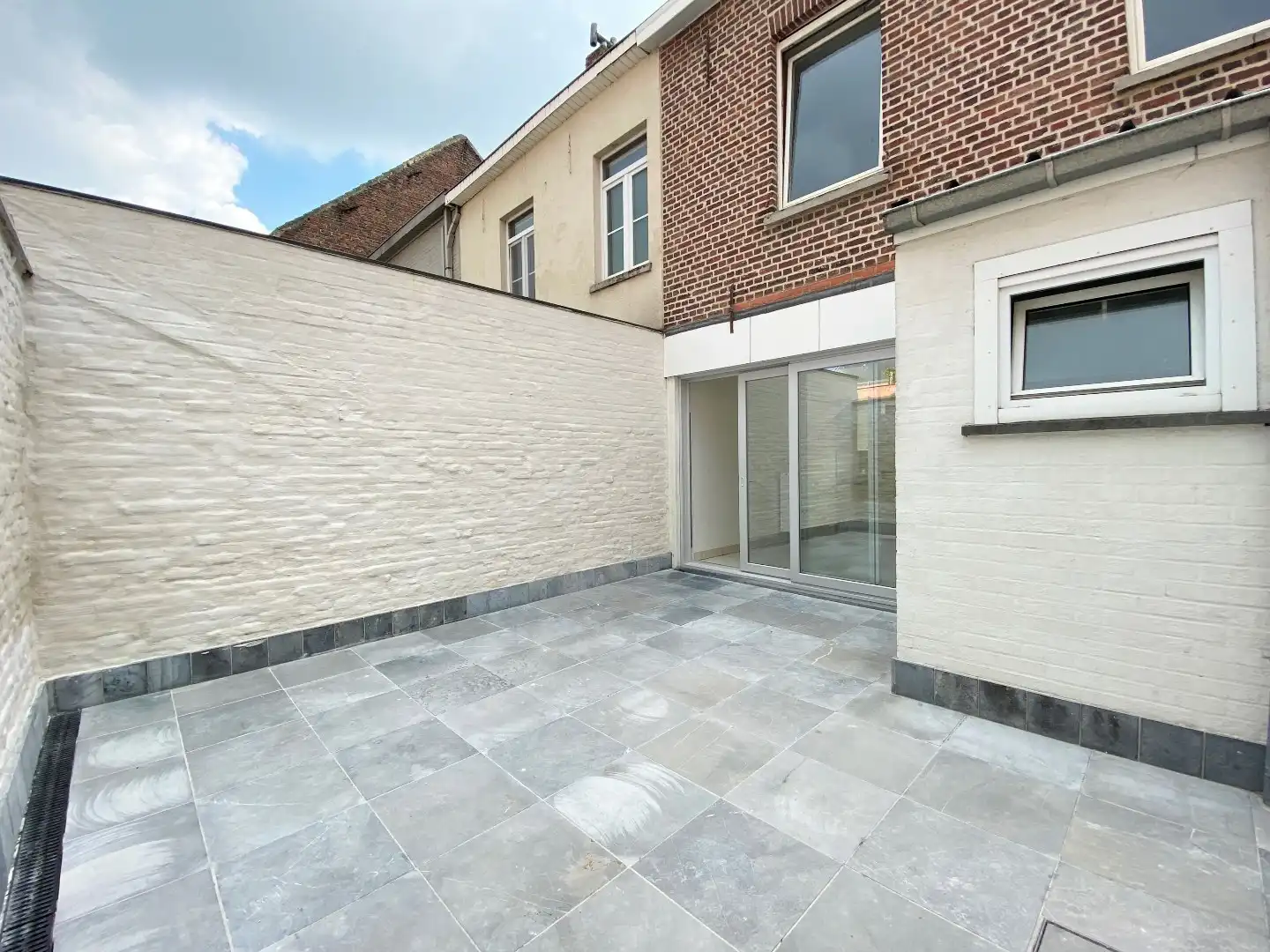 INSTAPKLARE RIJWONING MET KOER IN HARTJE IZEGEM foto 6