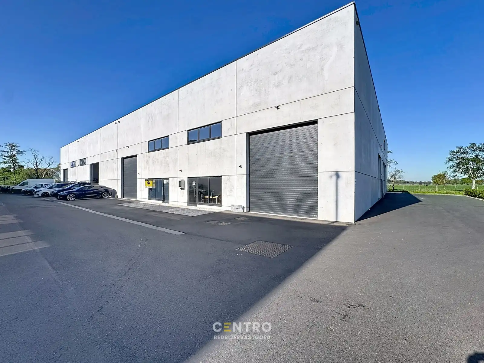 Nieuwboumagazijn op TOPligging te Maldegem! foto 6