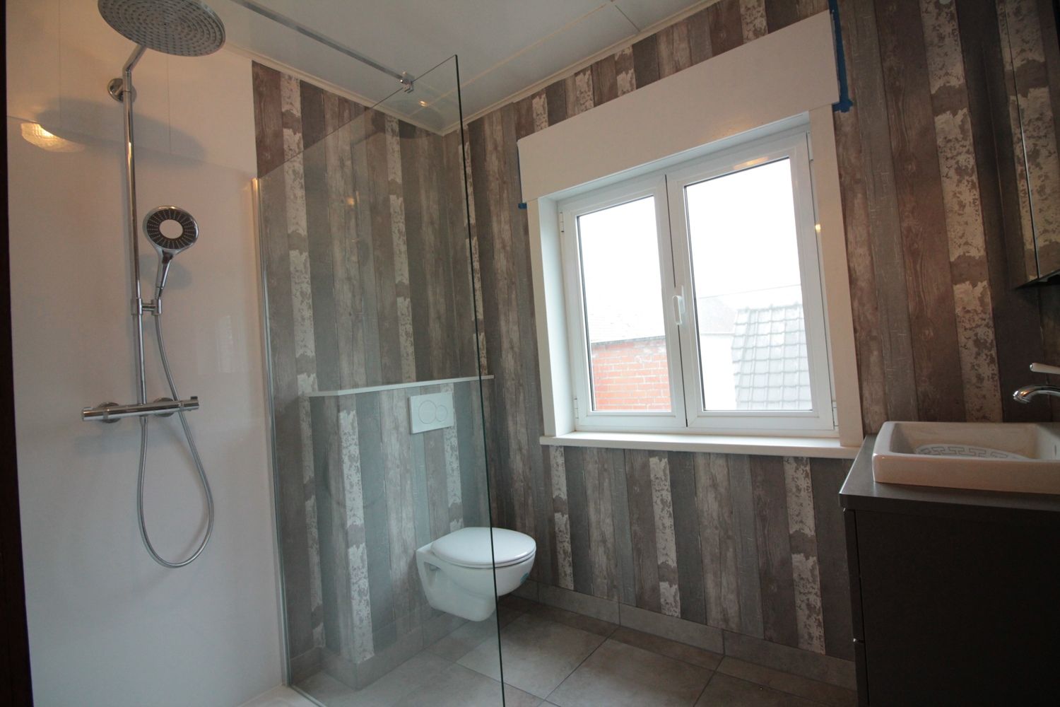 Zeer charmante rijwoning foto 10