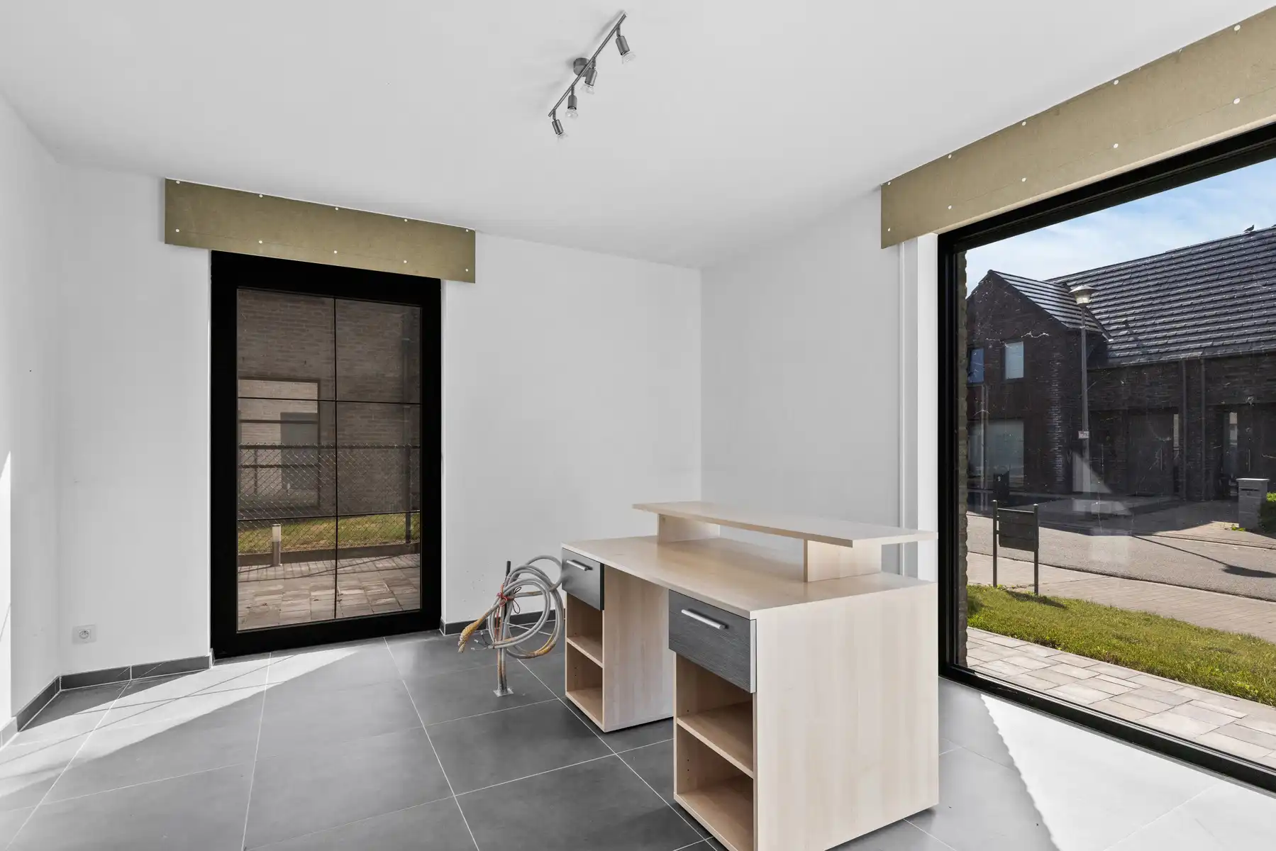 Instapklare open bebouwing met 4 slaapkamers foto 9