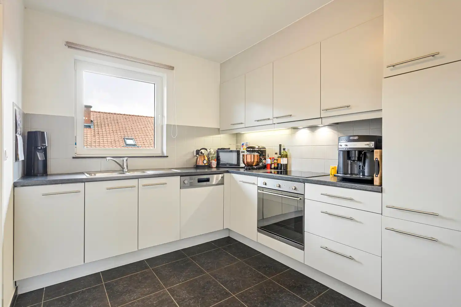 ZEER RUIM DUPLEX APPARTEMENT CENTRUM DIEST MET ZICHT OP PARK! foto 12