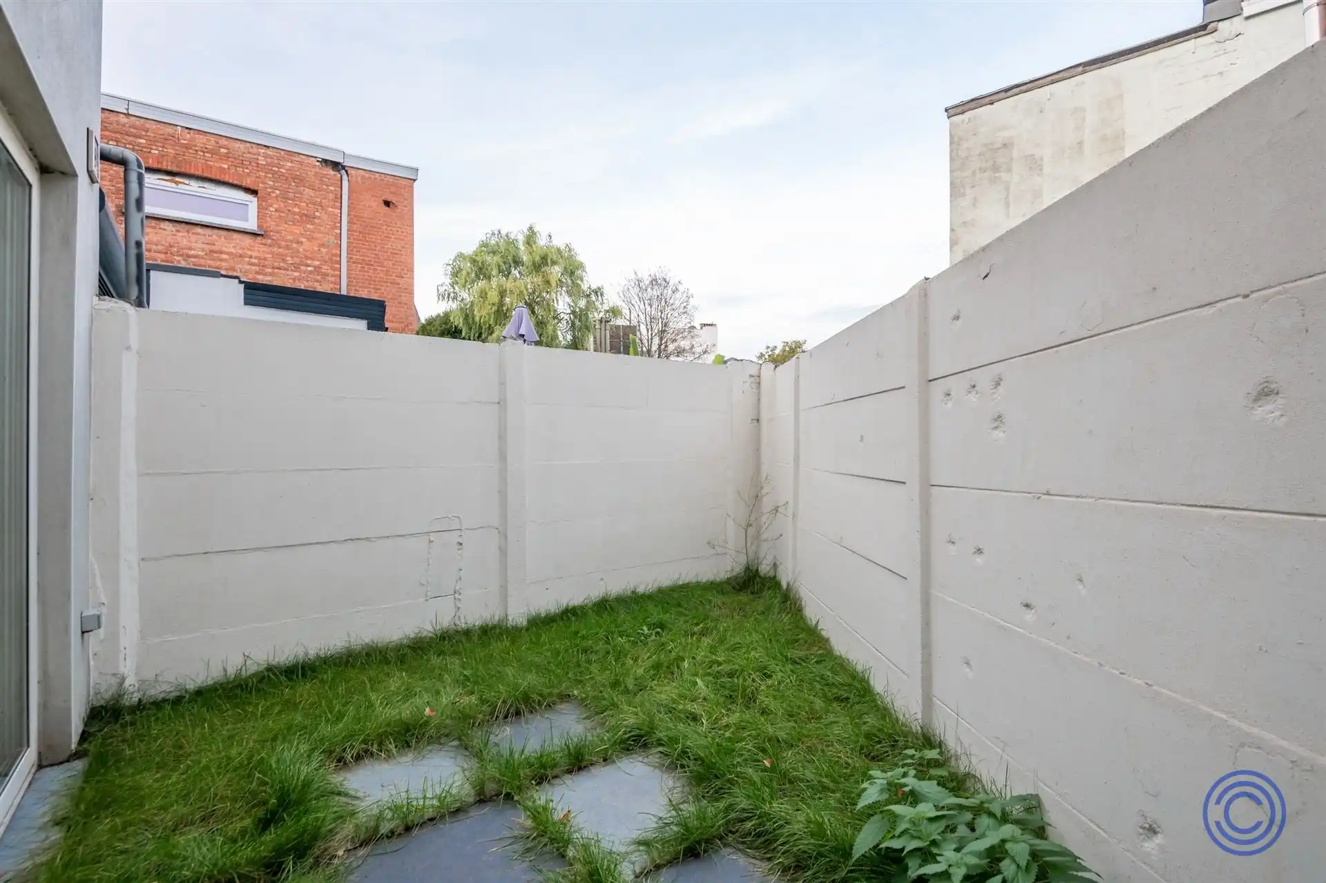 Fantastisch gerenoveerde 4-slpk woning met stadstuin! foto 3