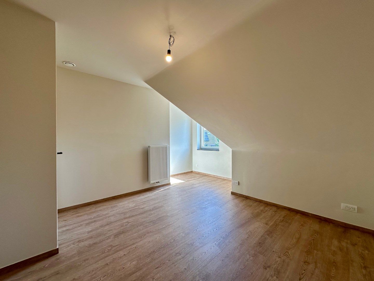 Nieuwbouwwoning in rustige woonwijk foto 13