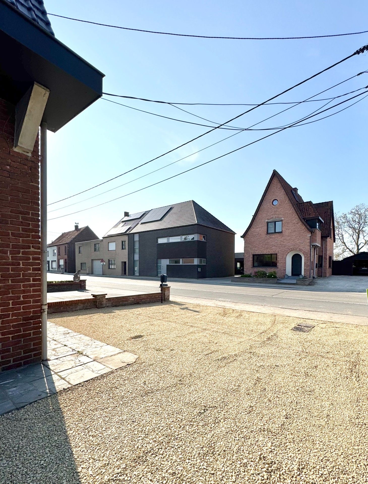 HALFOPEN WONING MET 3 KAMERS EN TERRAS foto 6