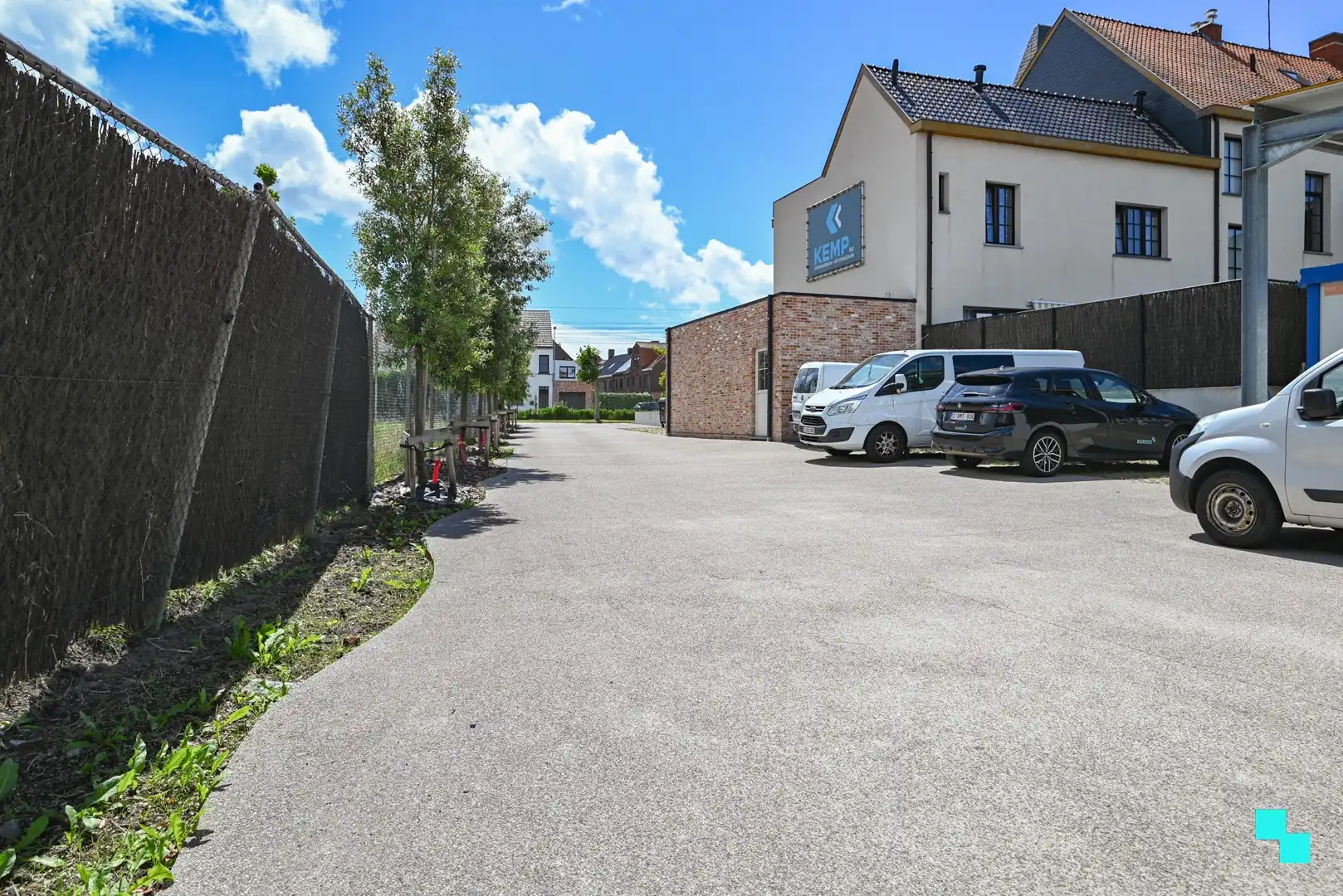 KMO-unit van ca. 182 m² met overdekte opslagruimte te Izegem foto 18