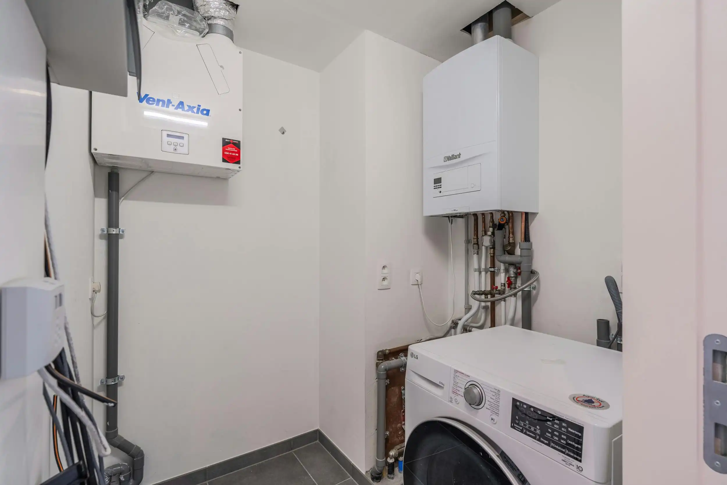 Recent appartement met twee slaapkamers en ruime terrassen foto 21