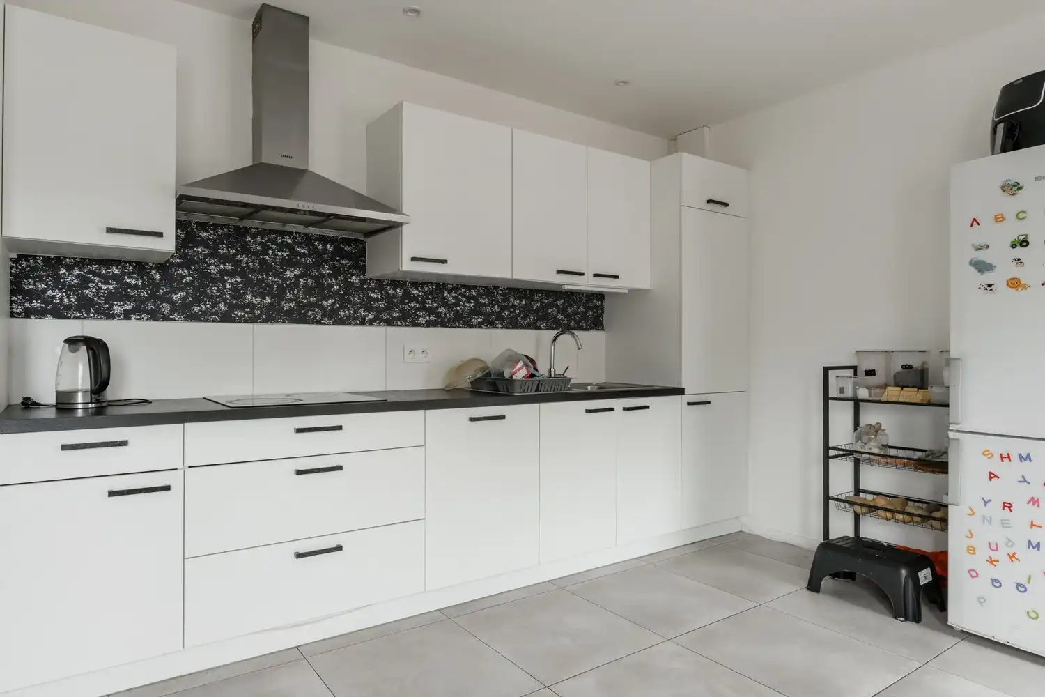 Ruim en lichtrijk 3-slaapkamerappartement met terras & tuin in Achel foto 12