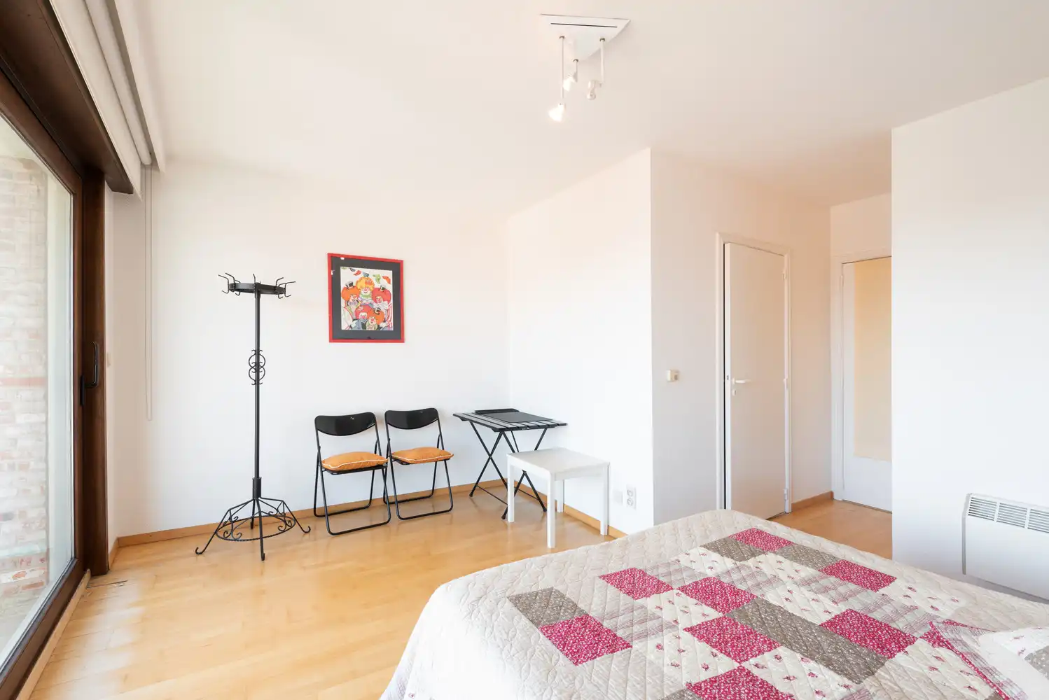 Ruim duplexappartement met zonnig terras en prachtig open uitzicht in Duinbergen foto 15