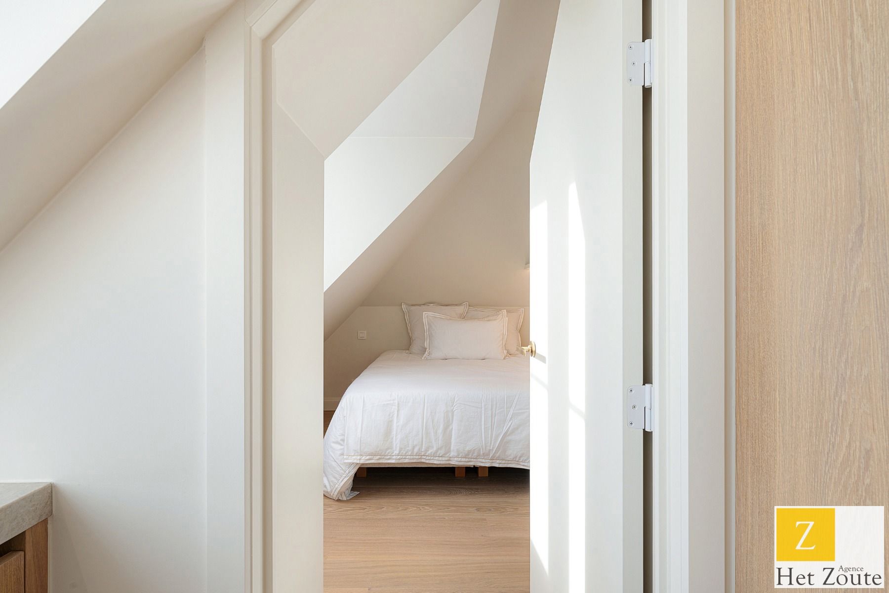 Gezellig appartement met zicht op het Zegemeer te Knokke foto 12