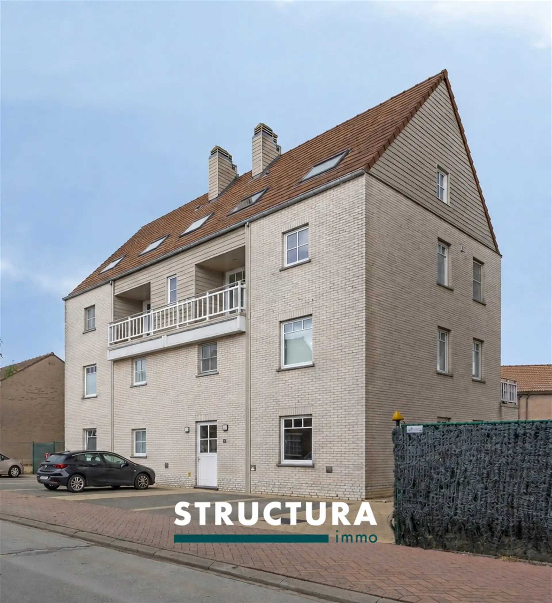 Gelijkvloers appartement met tuin nabij centrum foto {{pictureIndex}}