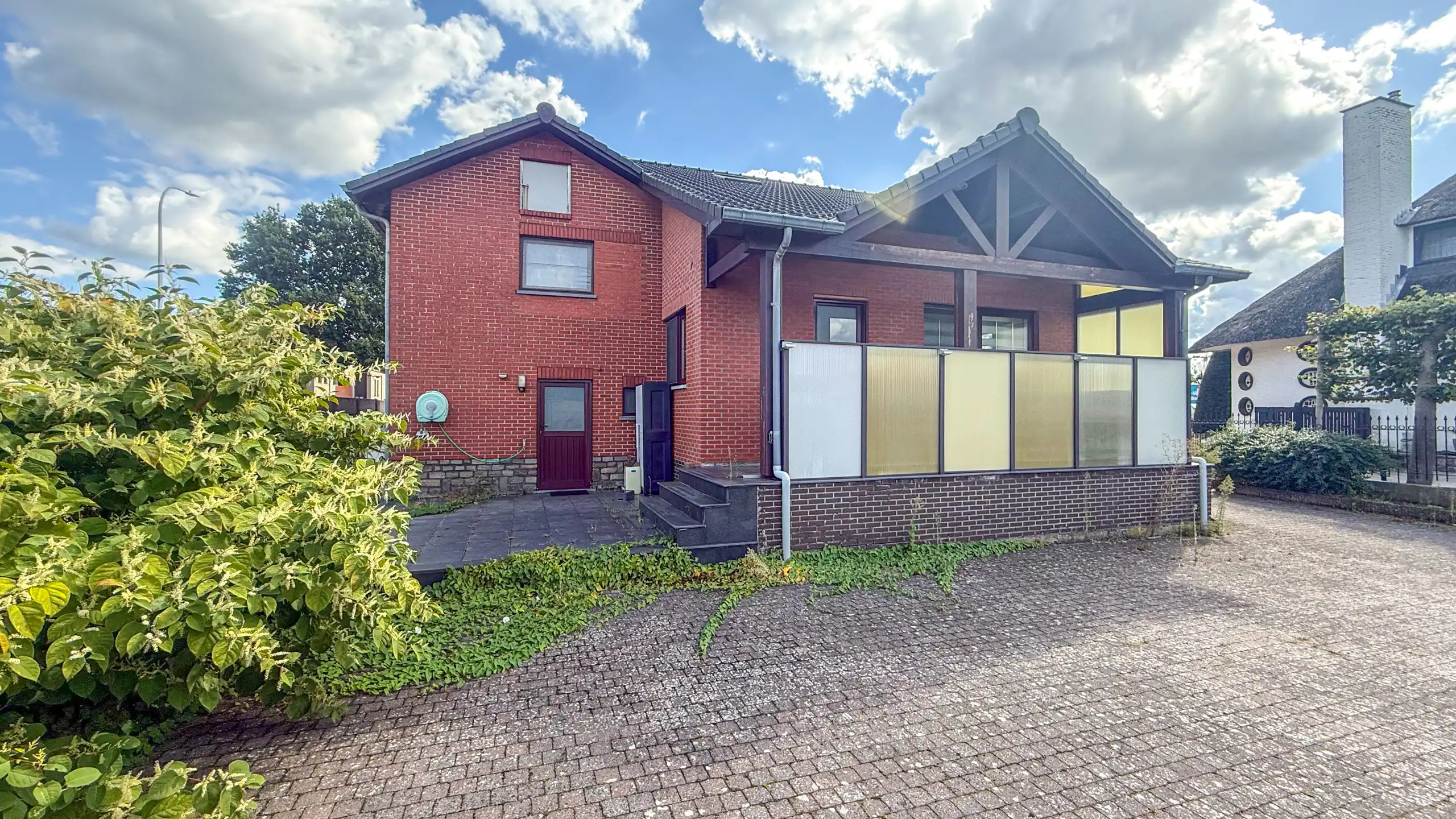 Ruime woning met 4 SLPK op een toplocatie! foto 54