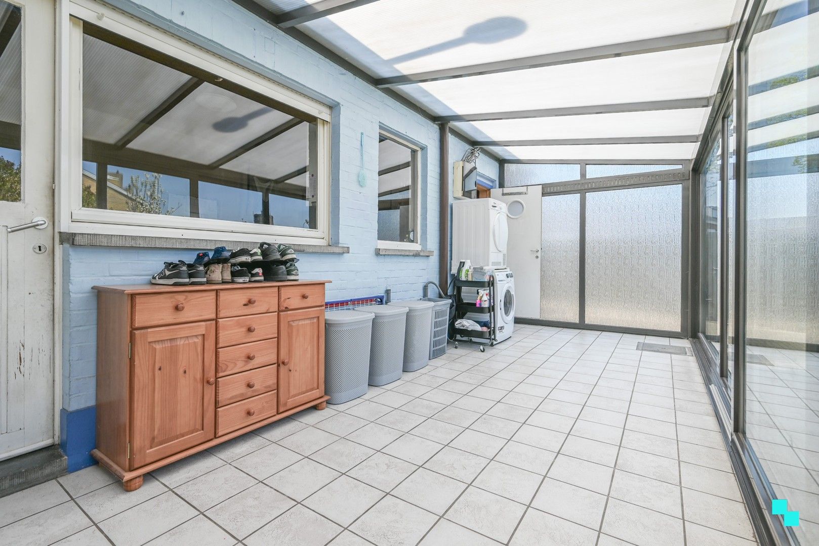 Eéngezinswoning met drie slaapkamers en garage te Izegem foto 13