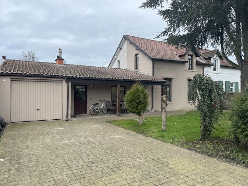 Hoofdfoto van de publicatie: Woonhuis met 2 slaapkamers.