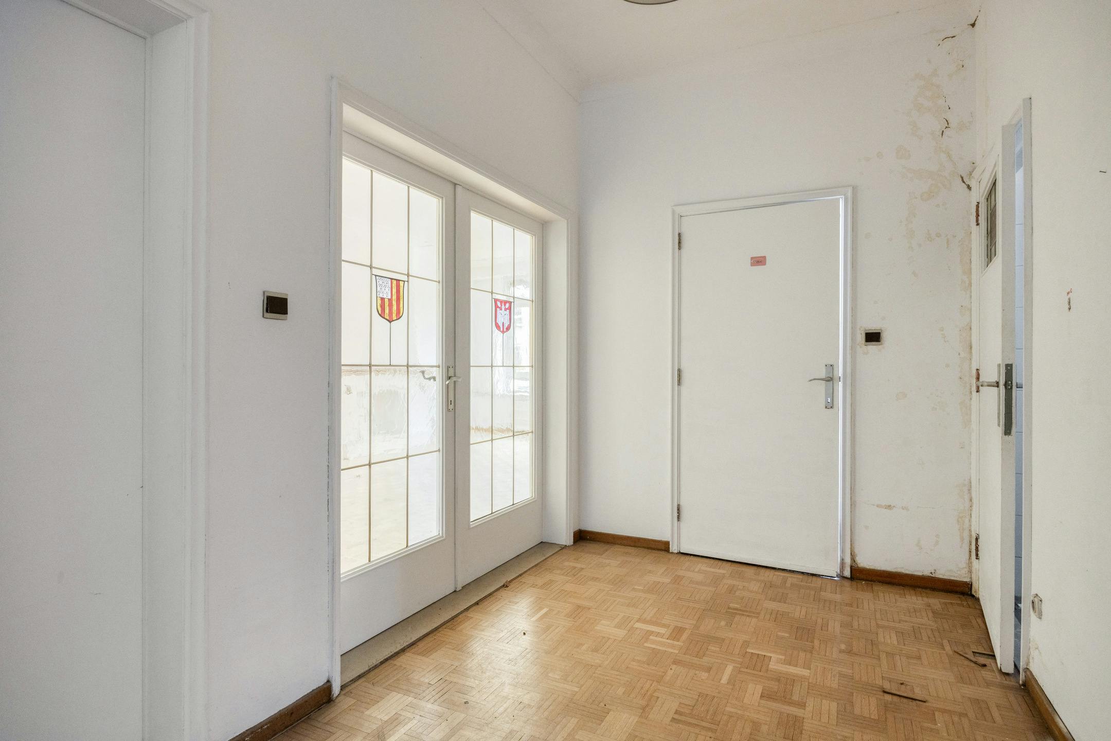 Te renoveren opbrengsteigendom met 3 appartementen en handelspand in Antwerpen foto 39