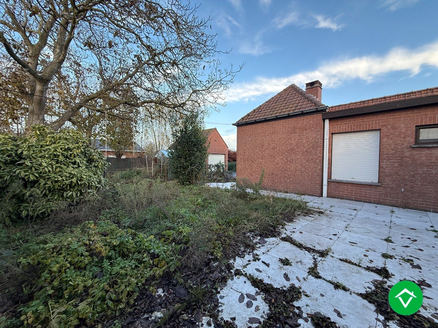 Rustig gelegen halfopen bebouwing met 3 slaapkamers, tuin en garage met uitweg! foto 15