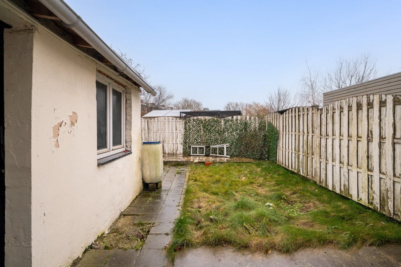 Ruime woning met tuintje en terras. foto 15