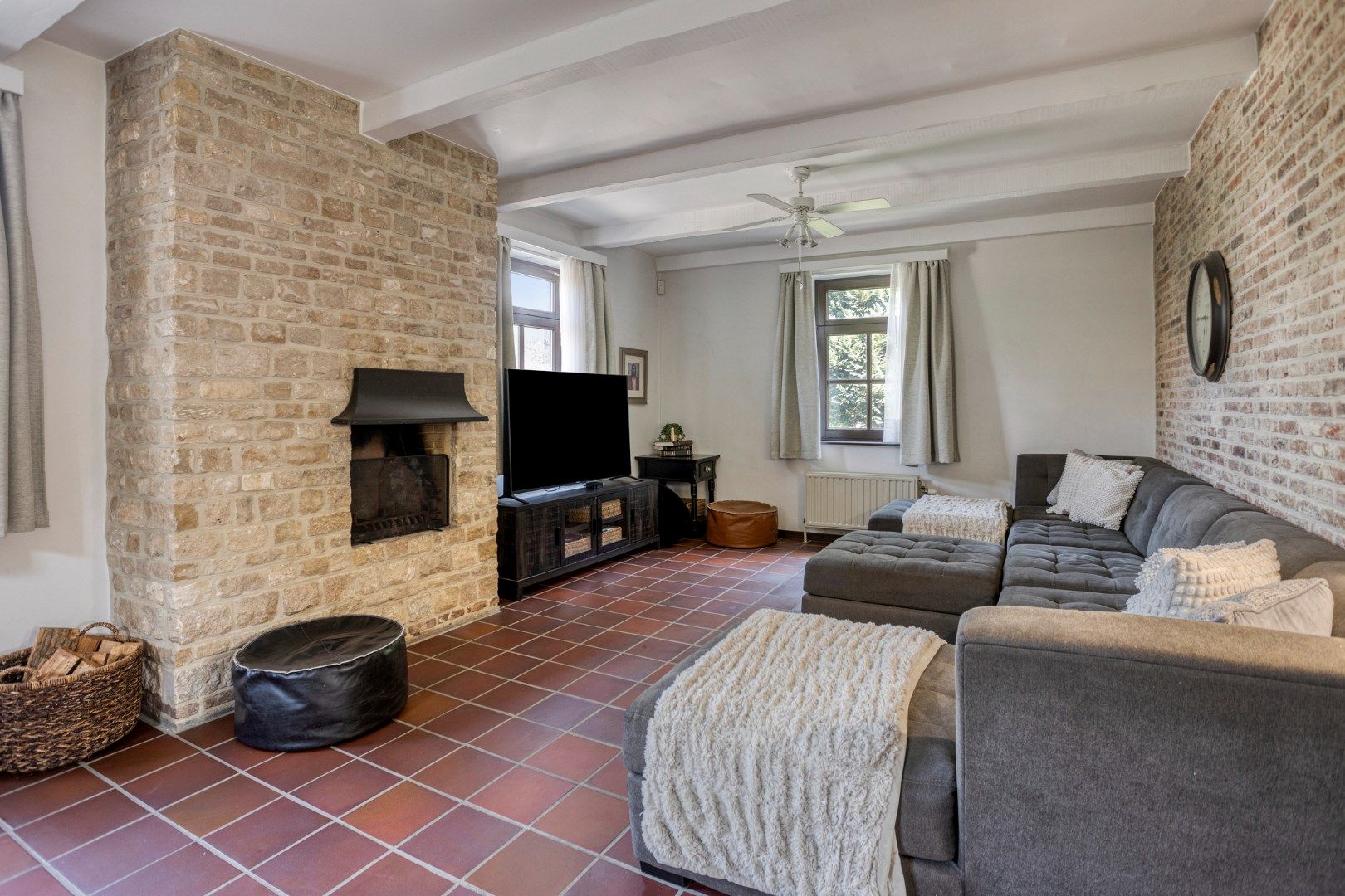 Rustig gelegen open bebouwing met 5 slaapkamers, 3 badkamers, dubbele garage en zonnige tuin in Tervuren – EPC 201 kWh/m² – bewoonbare oppervlakte 339 m² foto 8