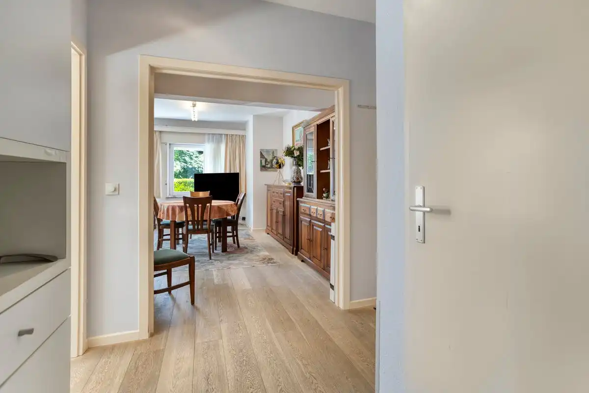 Opbrengstgebouw met 4 appartementen, tuin en parking in Strombeek-Bever foto 6