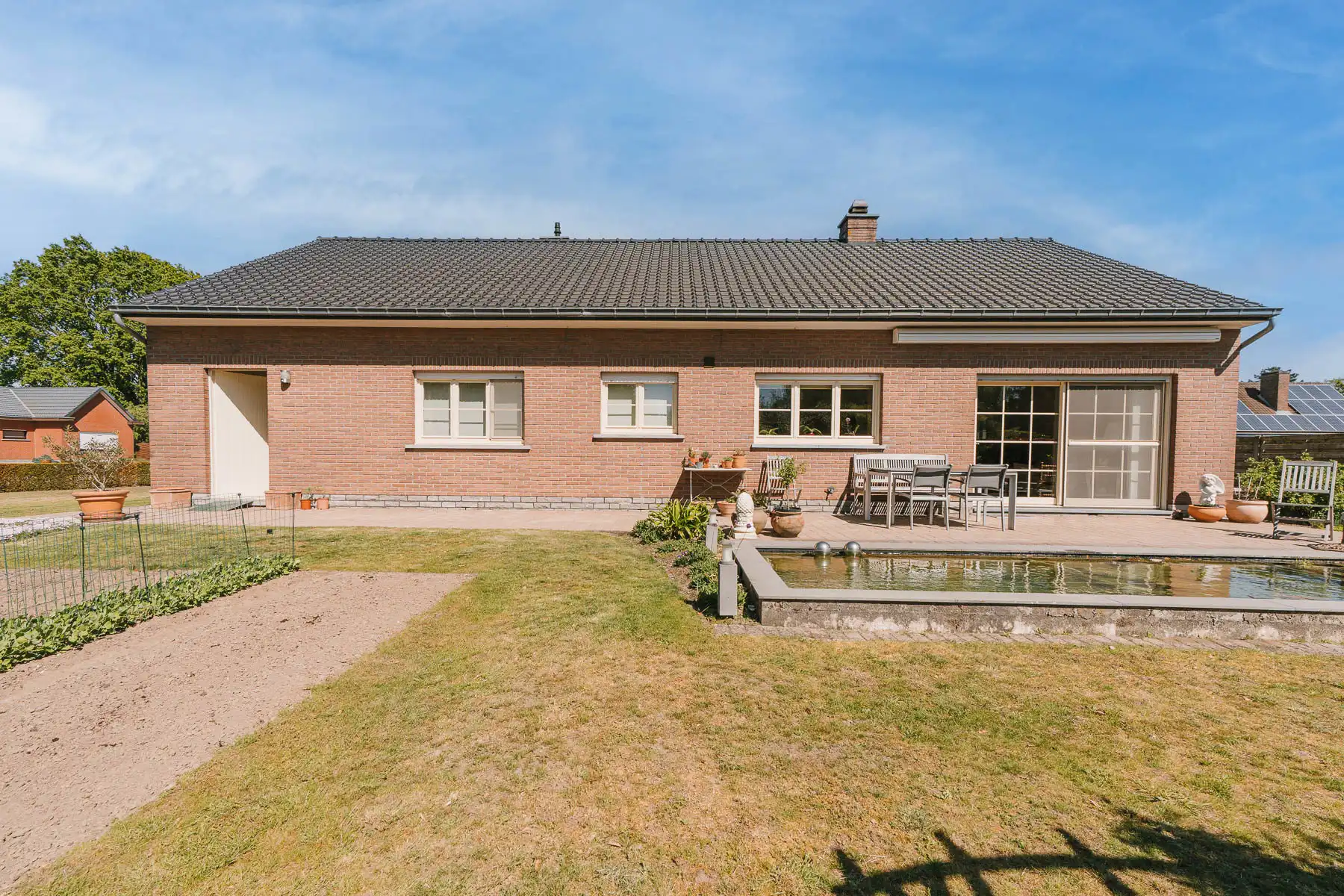 Instapklare en tip-top onderhouden open bebouwing in een kindvriendelijke buurt foto 28
