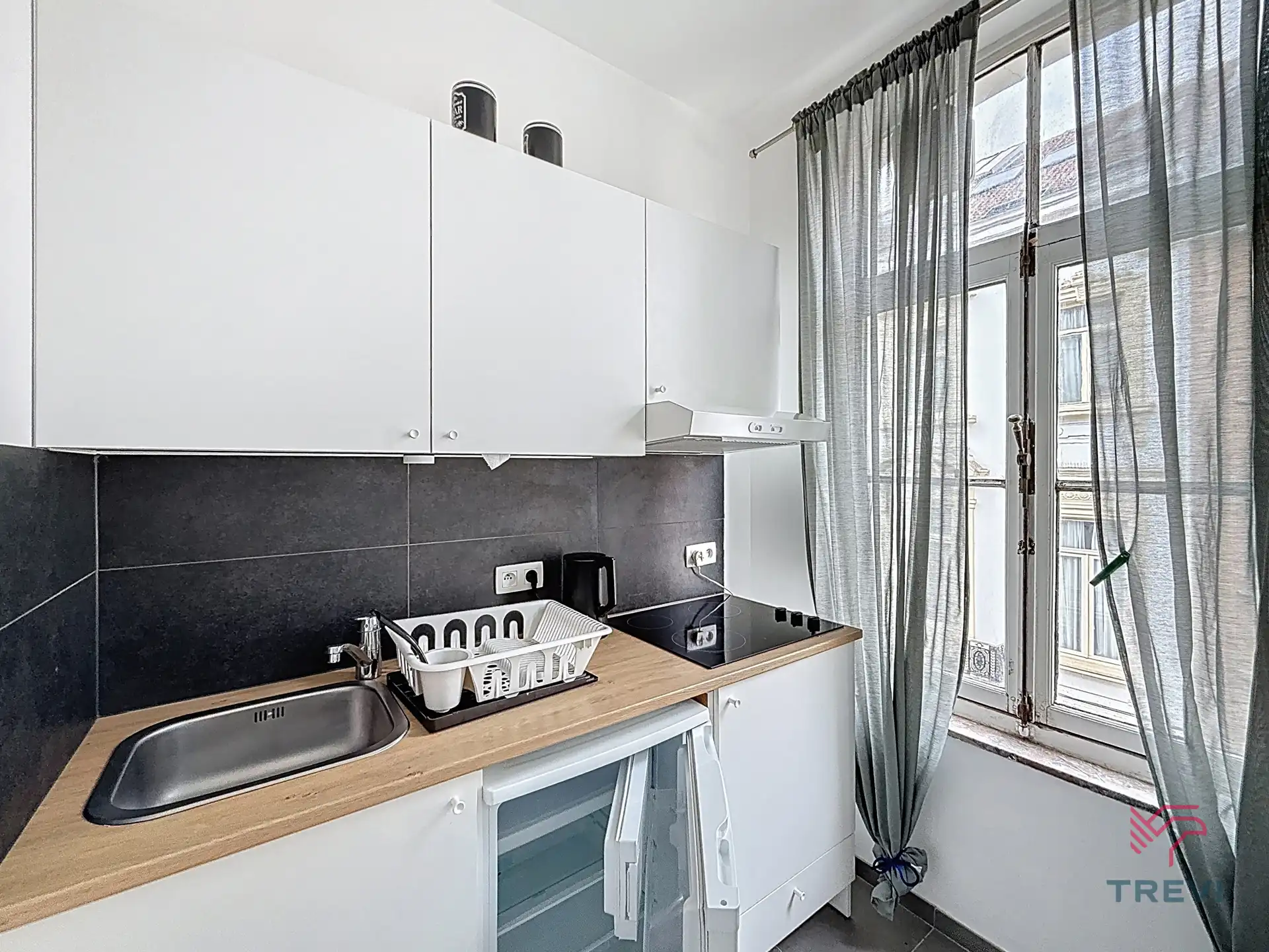 Gemeubileerde studio in de Europese wijk! foto 6
