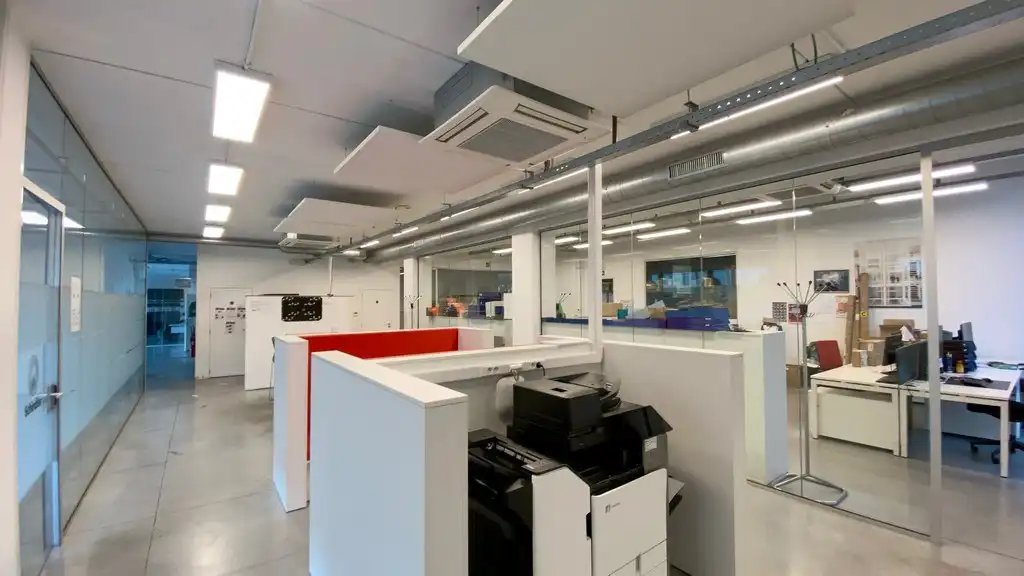 Kantoor met opslagruimte te huur in Burcht foto 7