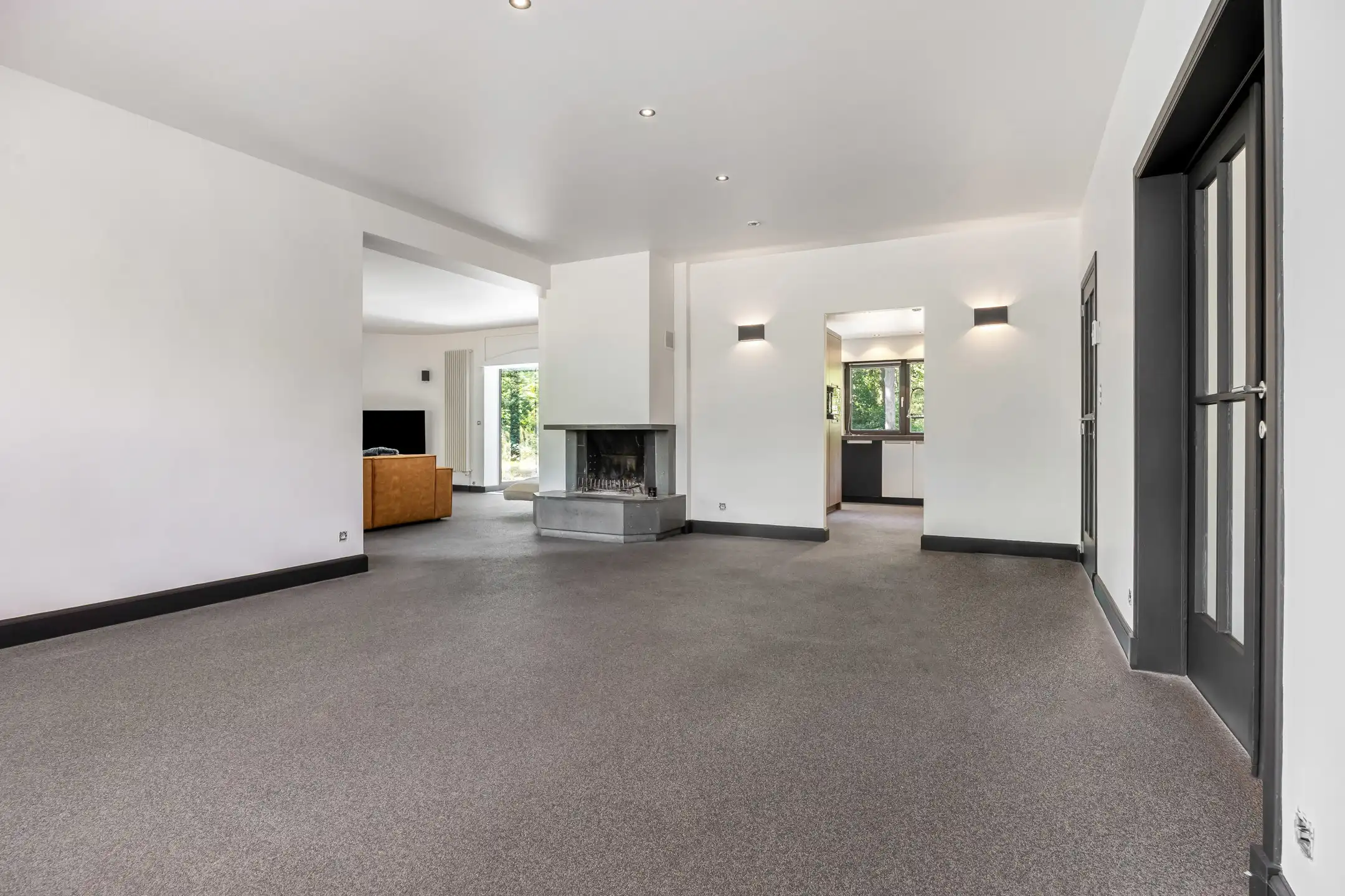 Karaktervolle villa op ca. 1 hectare groen foto 11