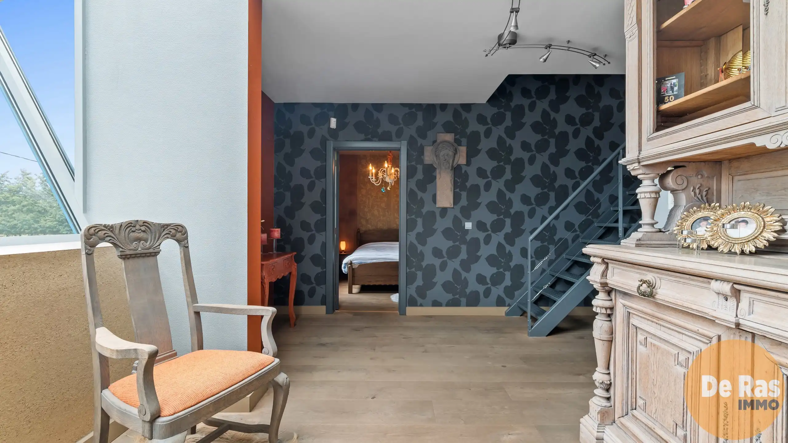 KALKEN  - Zeer centraal gelegen handelspand met ruim appartement foto 18