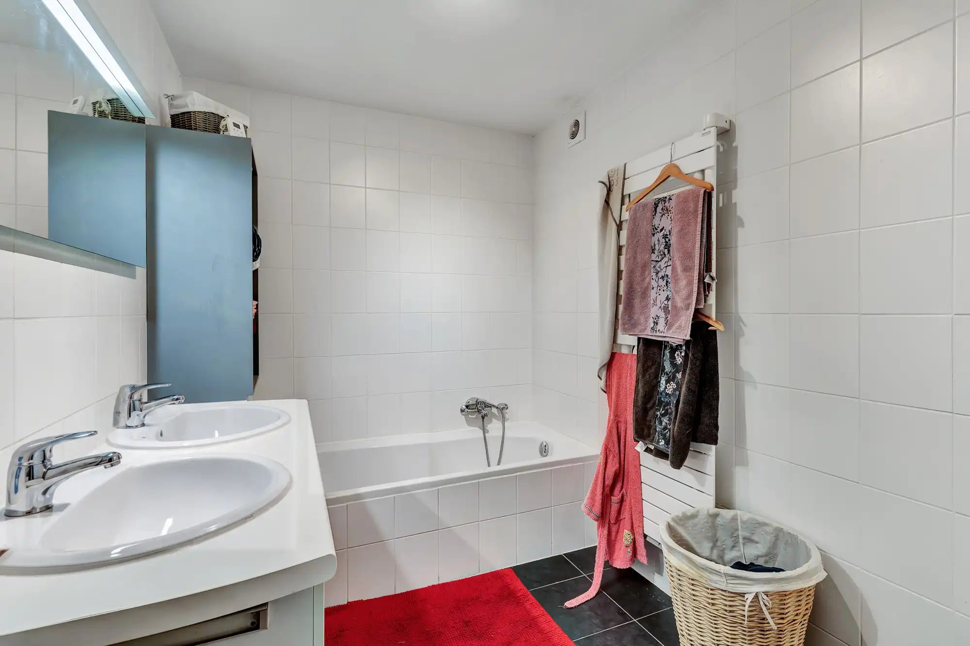 Ruim duplex-appartement met 5 slpks in Sint-Pieters-Leeuw foto 12