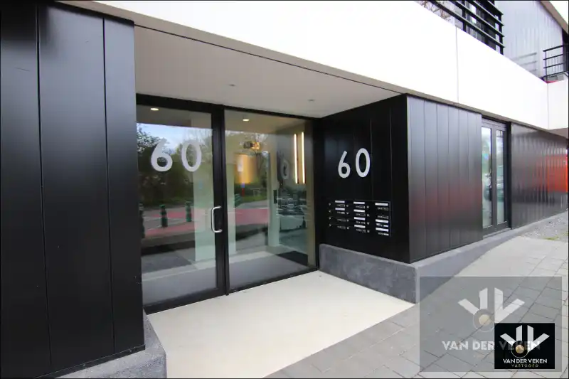 Luxueus afgewerkt 2-slpkapp Zuidzicht IV foto 2