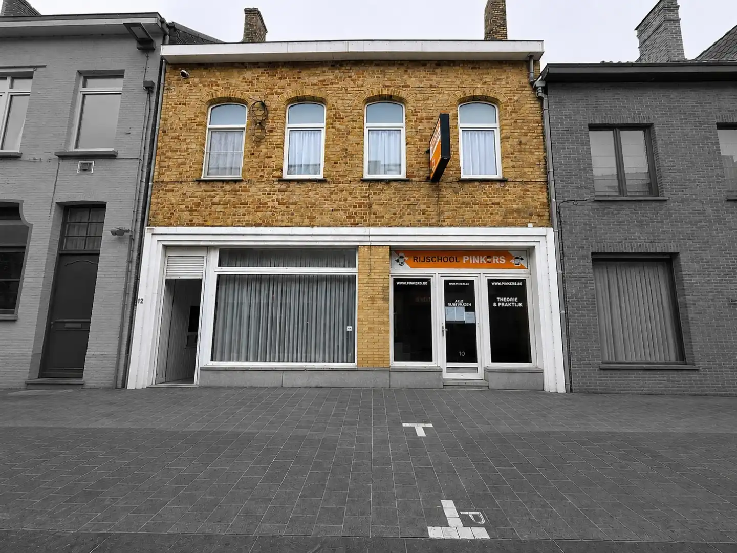 Investeringspand bestaande uit drie appartementen en handelspand in centrum Nieuwpoort foto 13