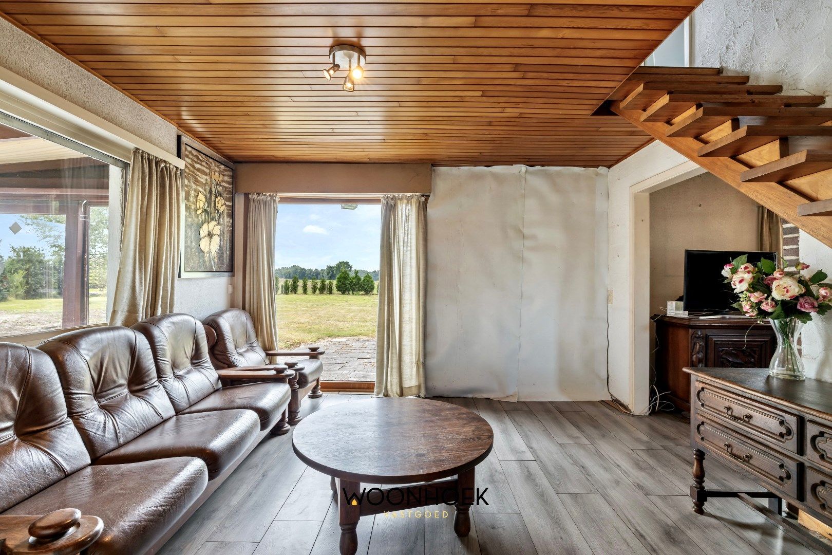 Woning met 2 magazijnen op uniek perceel! foto 9