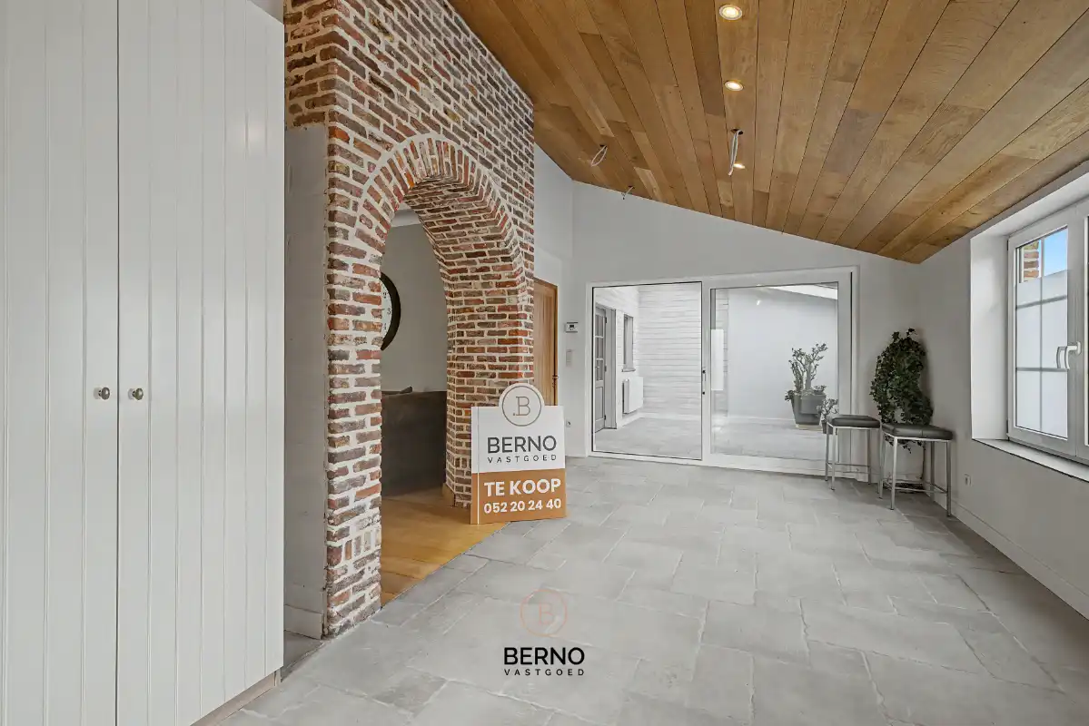 Instapklare charmante woning met zonnige binnentuin en garage. foto 3