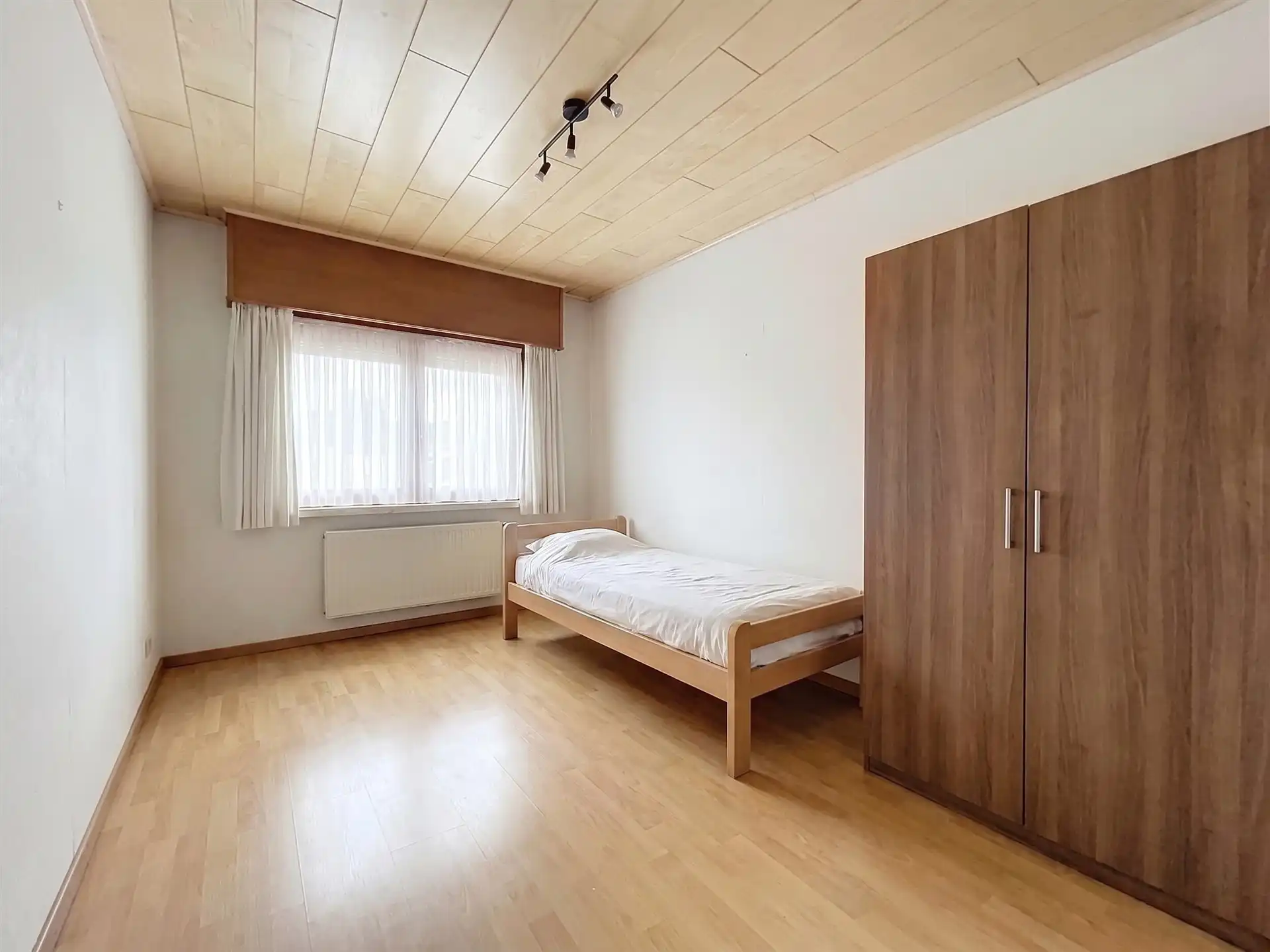 half open bebouwing met 3 slaapkamers en garage op perceel van 545m² foto 10