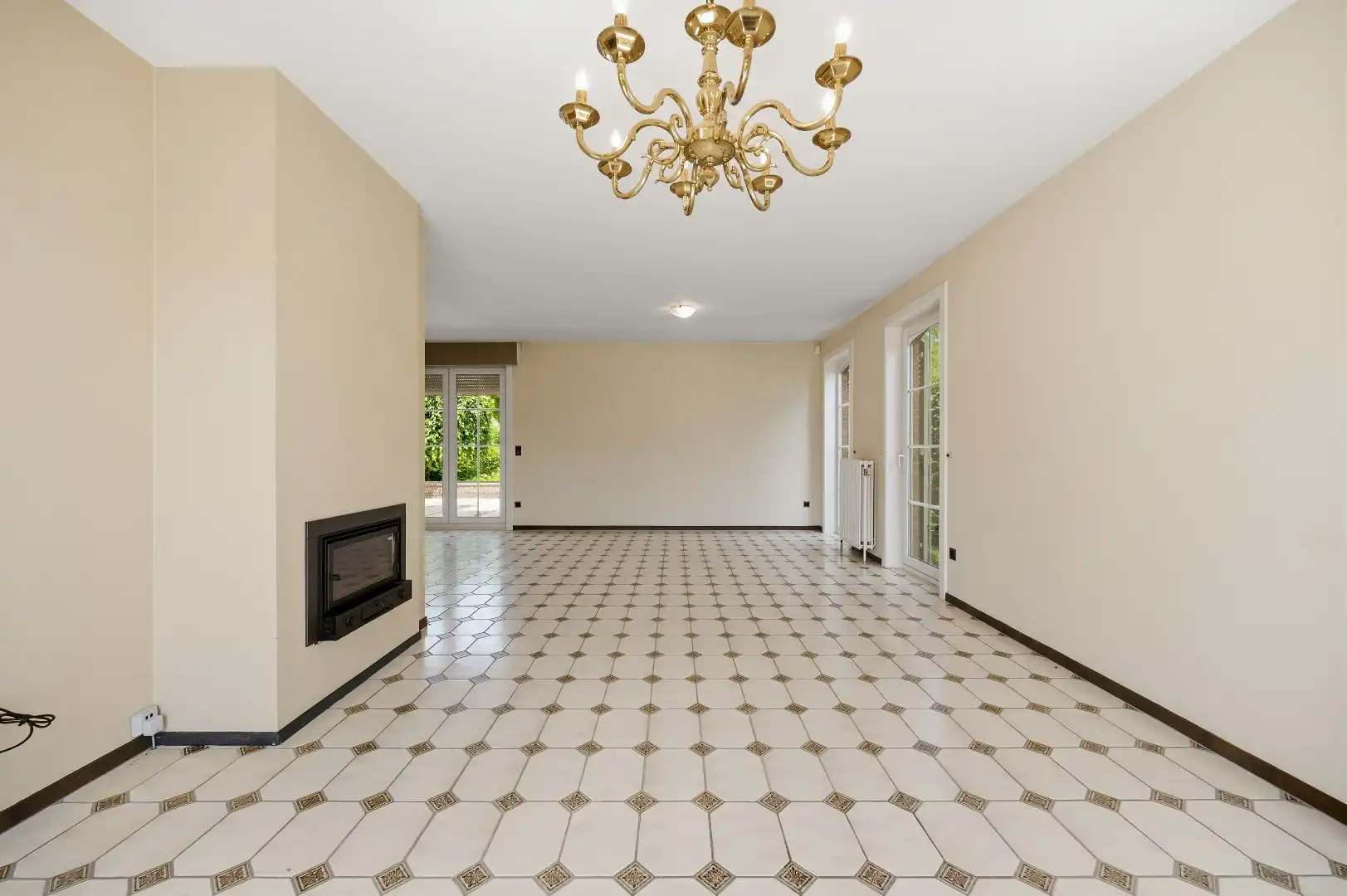 Exclusieve stijlvolle villa met prachtige tuin in rustige omgeving foto 7