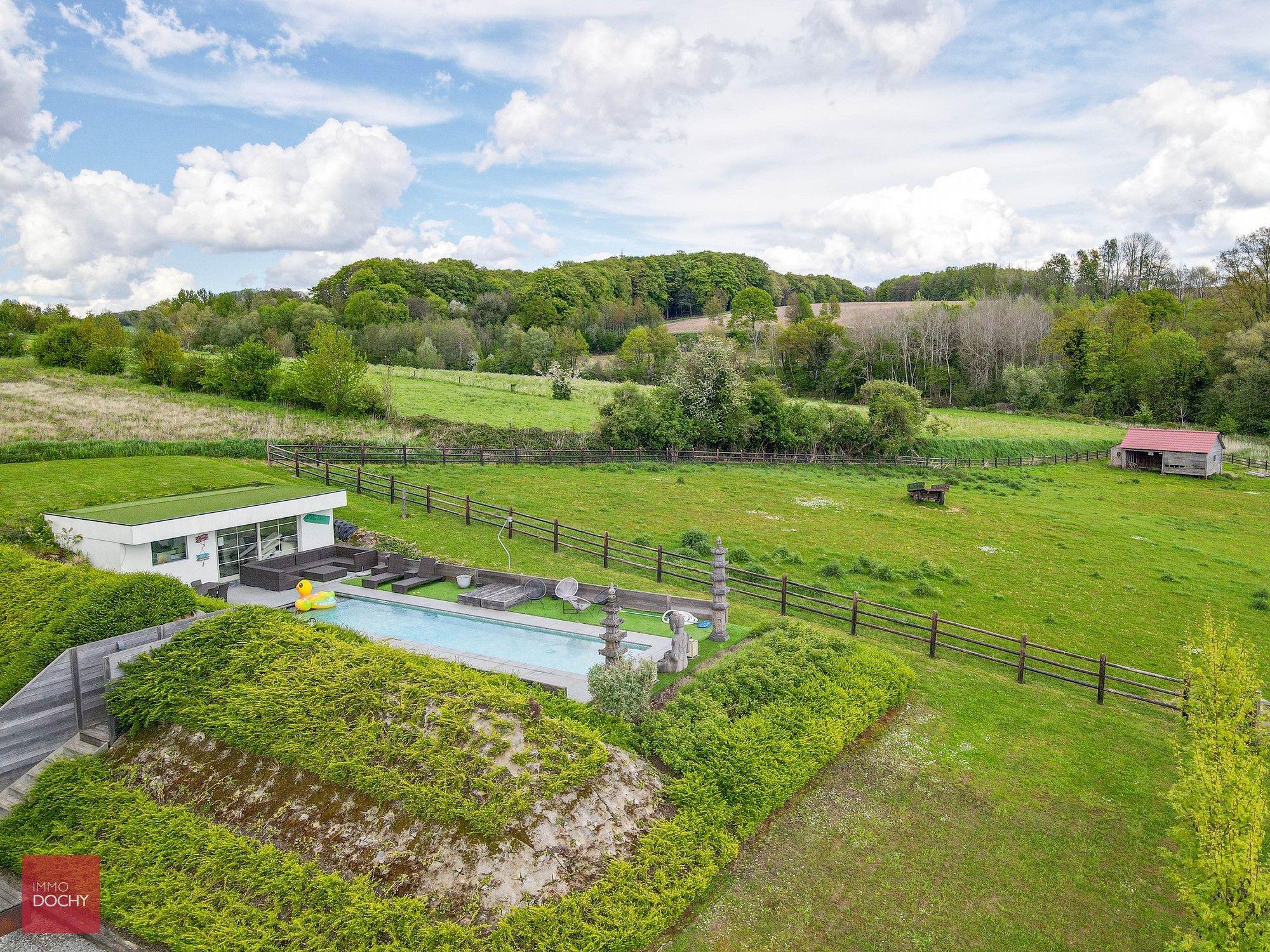 Volledig uitgeruste en energiezuinige vierkantshoeve met paardenfaciliteiten in de Vlaamse Ardennen (kant Brakel) foto 6