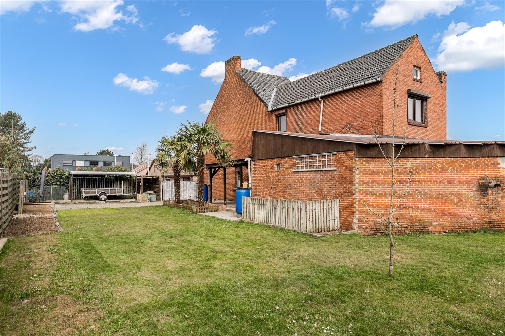 OP TE FRISSEN WONING MET POTENTIEEL GELEGEN OP EEN ZONNIG PERCEEL VAN 7A14CA TE PAAL foto 22