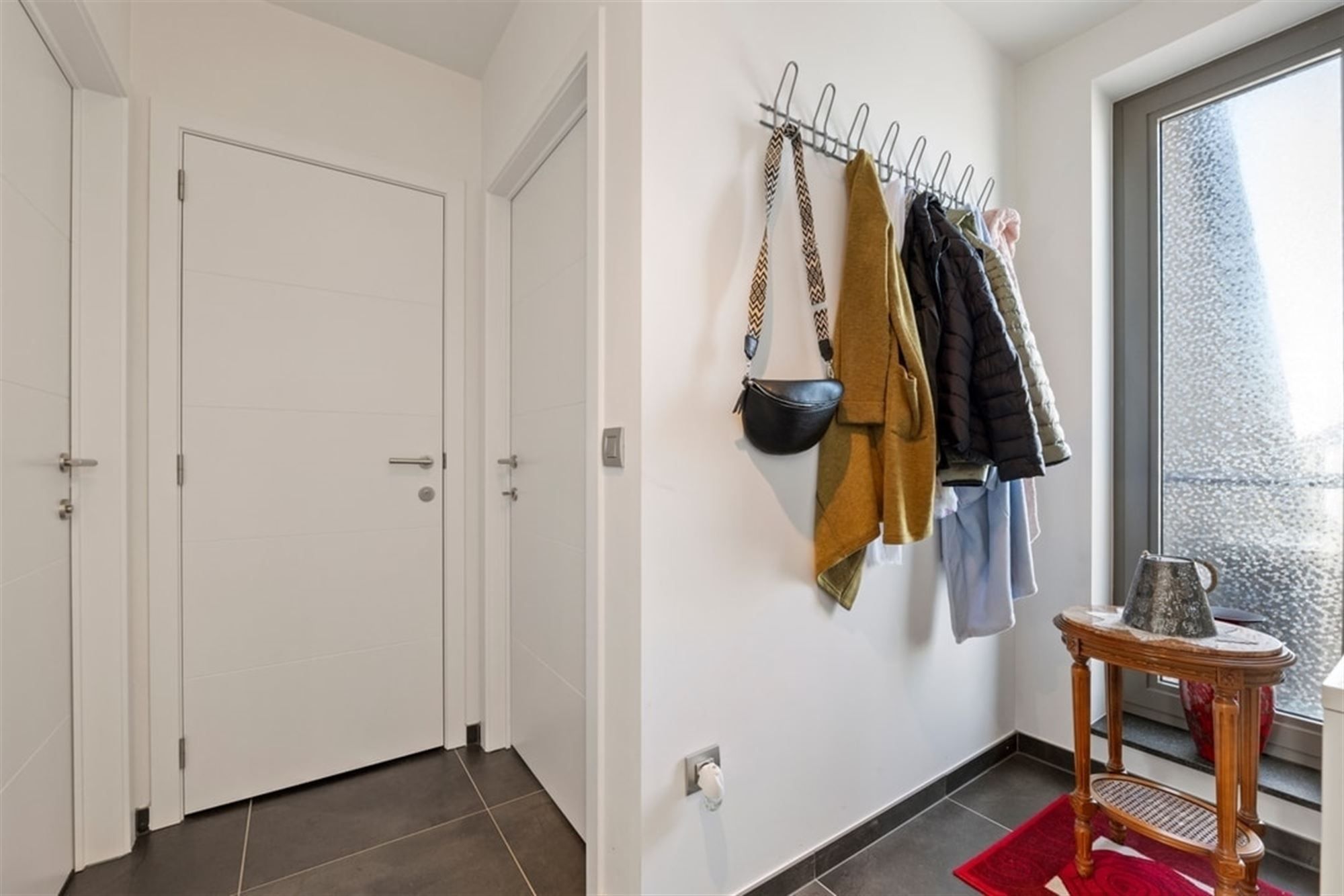 INSTAPKLAAR 2 SLK APPARTEMENT MET ONDERGRONDSE STAANPLAATS IN HARTJE MAASMECHELEN  foto 20