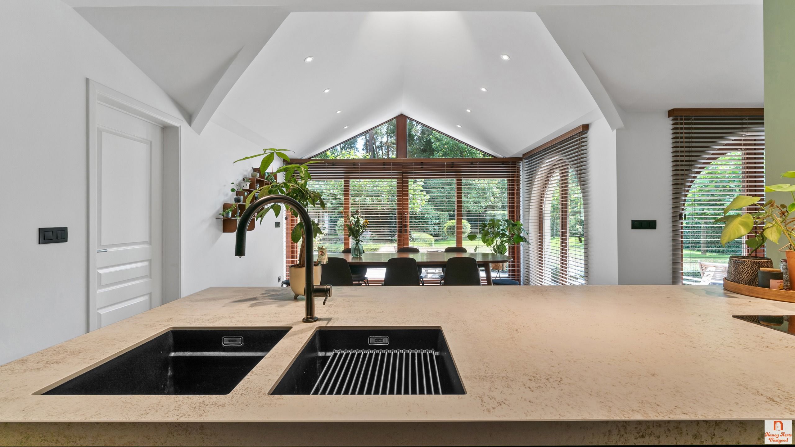 Stijlvol landhuis met tijdloze luxe en doordachte indeling foto 44