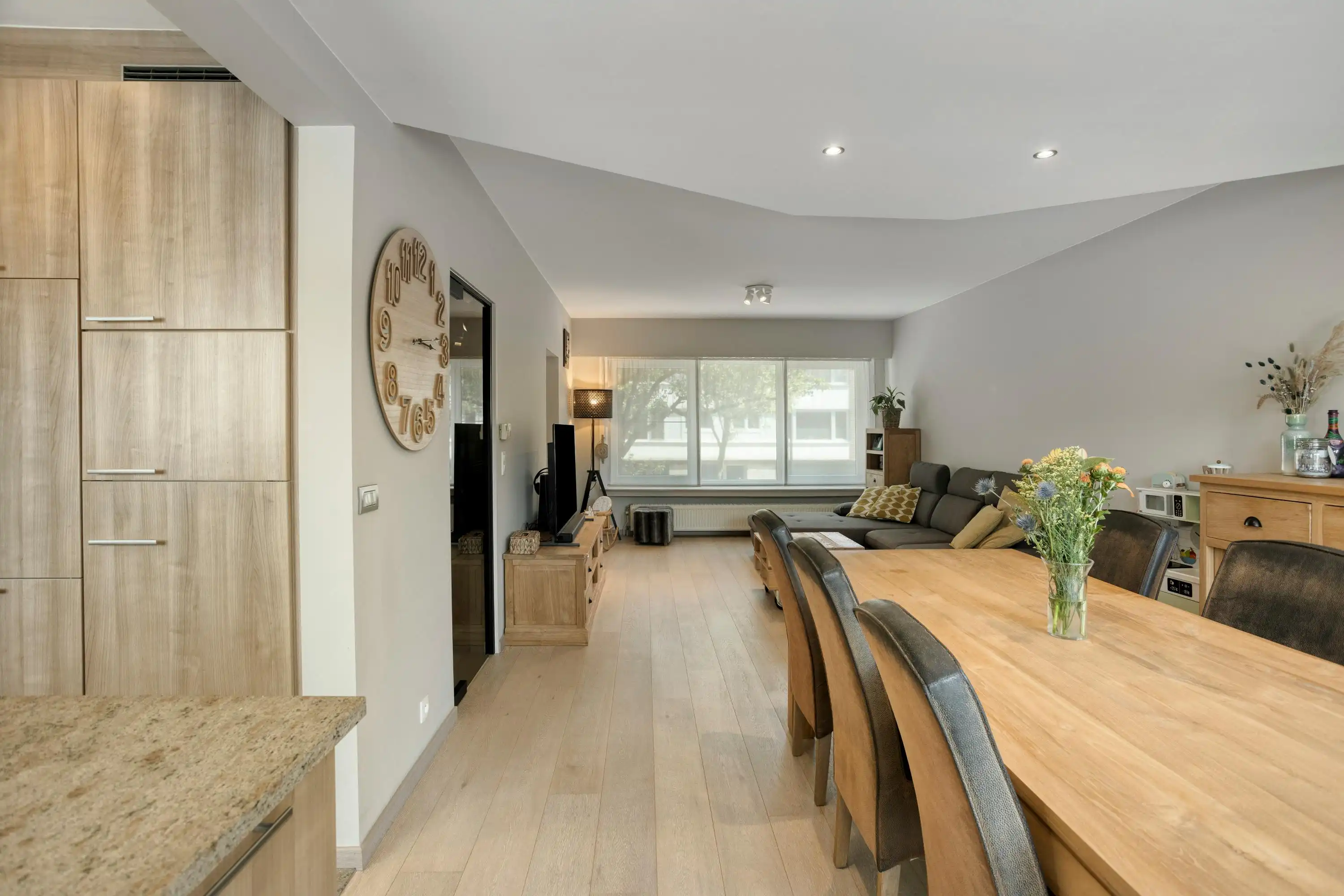 Huis met 3 slaapkamers, inpandige garage en EPC label B  foto 3