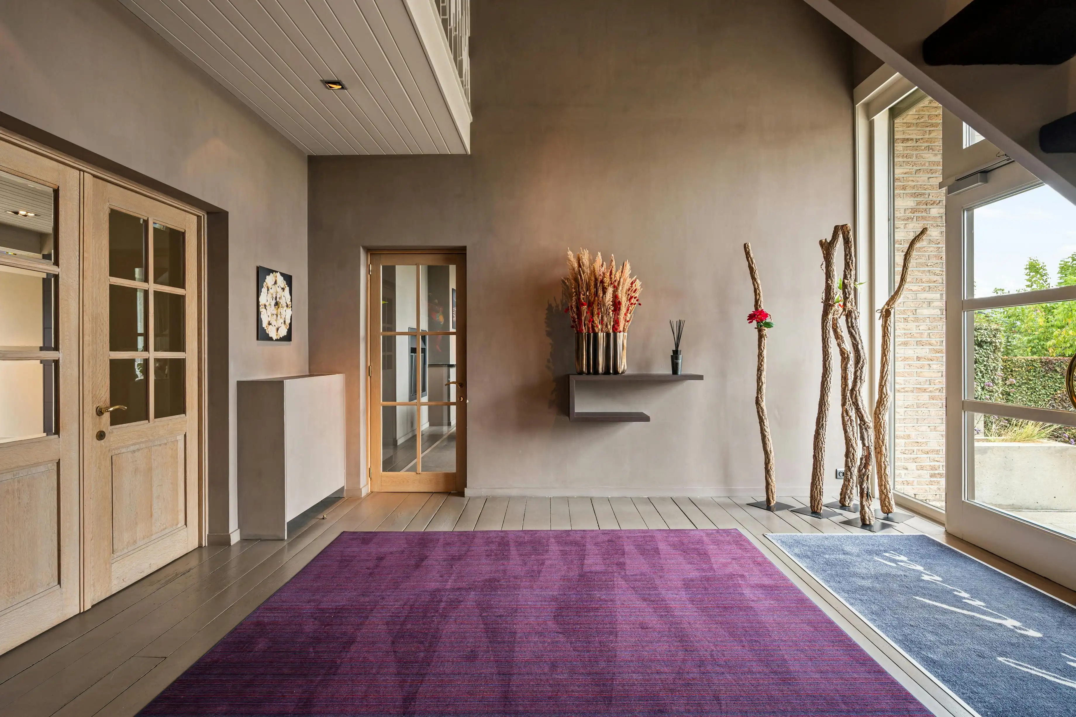 Uniek alleenstaand huis met diverse mogelijkheden te Izegem foto 3