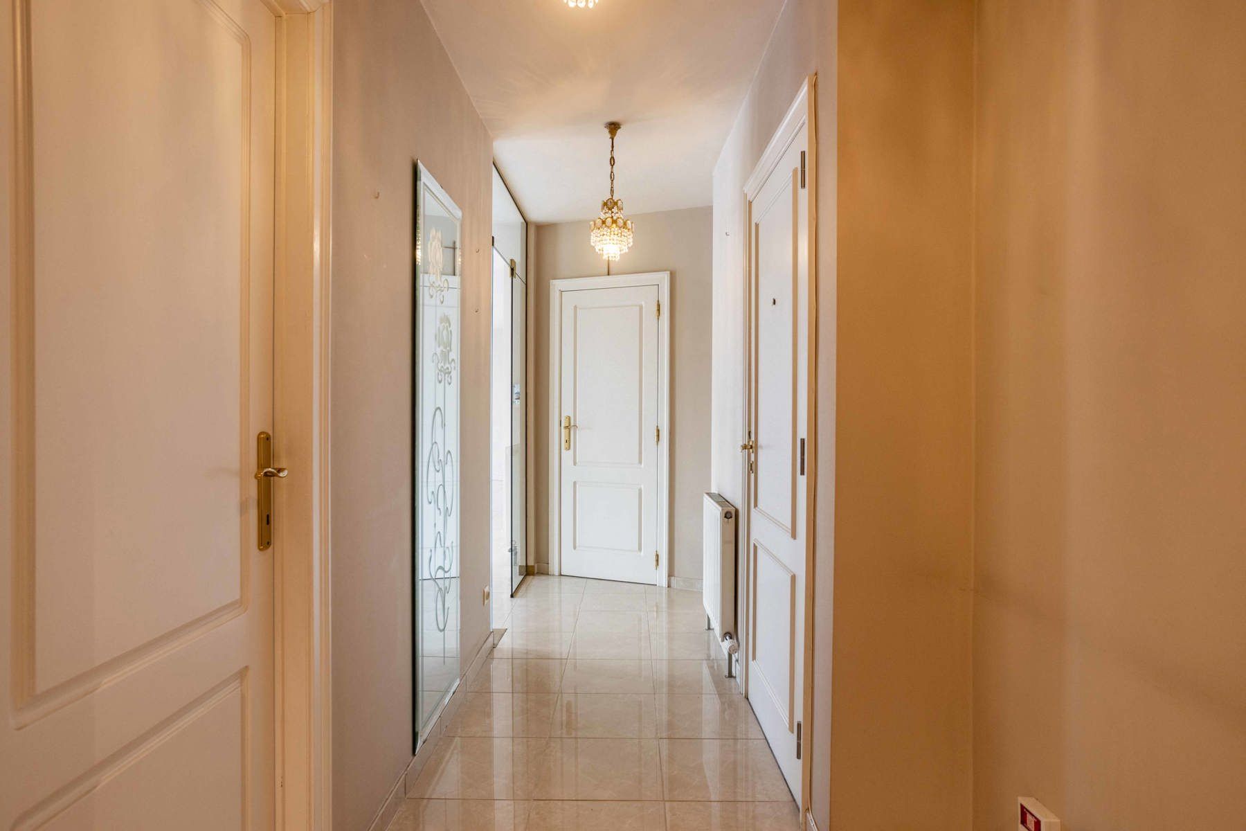 Zeer ruim appartement (124 m²) in centrum Aalst foto 2