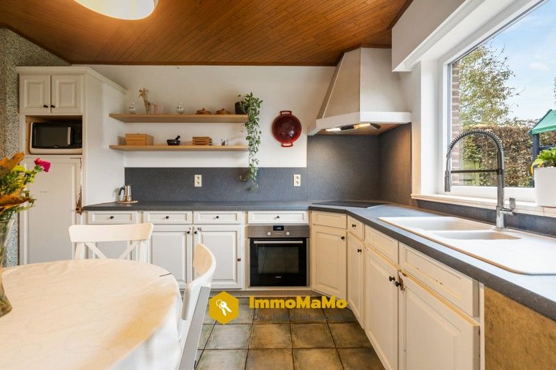 HUIS MET BUREAURUIMTE TE KOOP IN LOKEREN foto 10