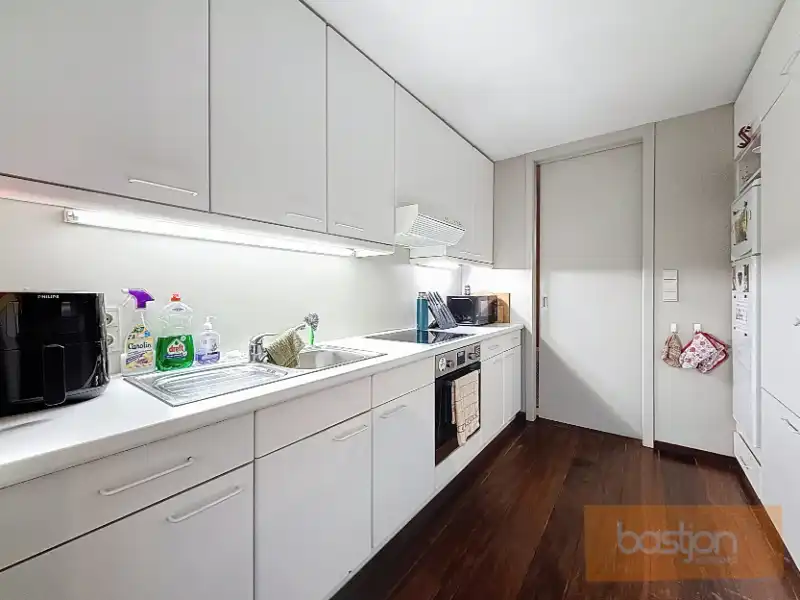 Eén-slaapkamer appartement nabij het centrum. foto 4